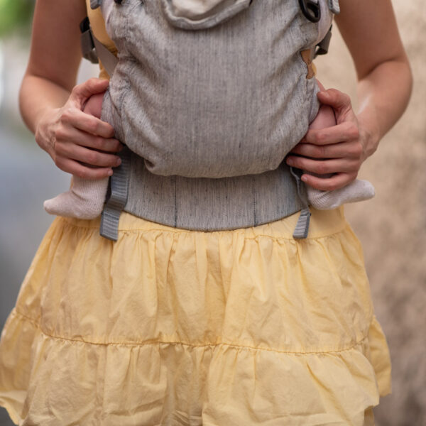 Linen Sestrice Carrier Pure Granite, babywearing, ergonomic carrier – 1