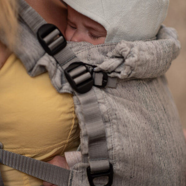 Linen Sestrice Carrier Pure Granite, babywearing, ergonomic carrier – 5