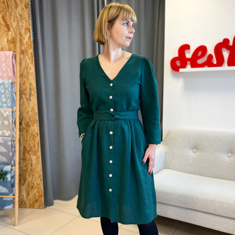 Sestrice Smart dress 04 Moss, ľanové šaty na gombíky s vreckami a opaskom, slow fashion Sestrice Smart dress 04 Moss, ľanové šaty na gombíky s vreckami a opaskom, slow fashion