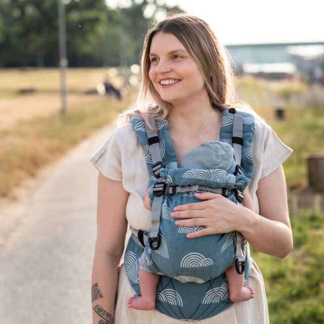 Sestrice Clouds Petrol Carrier One, ergonomické nosítko pro děti