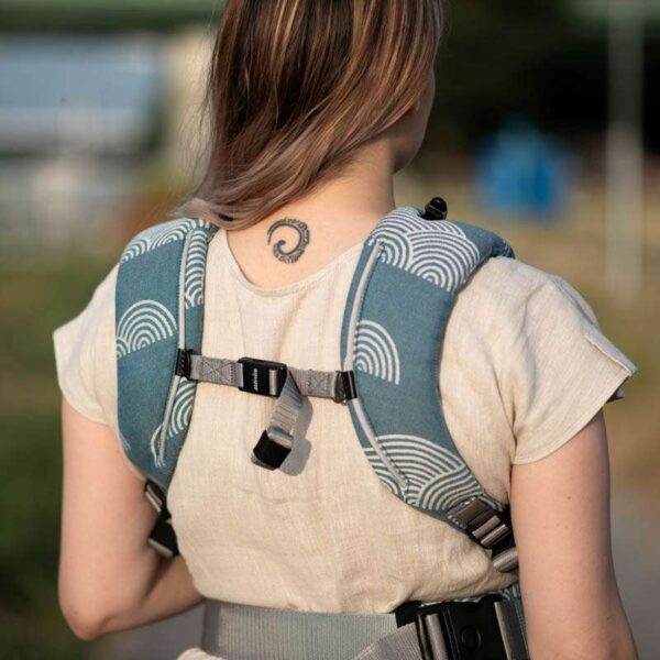 Sestrice Clouds Petrol Carrier One, ergonomické nosítko pro děti