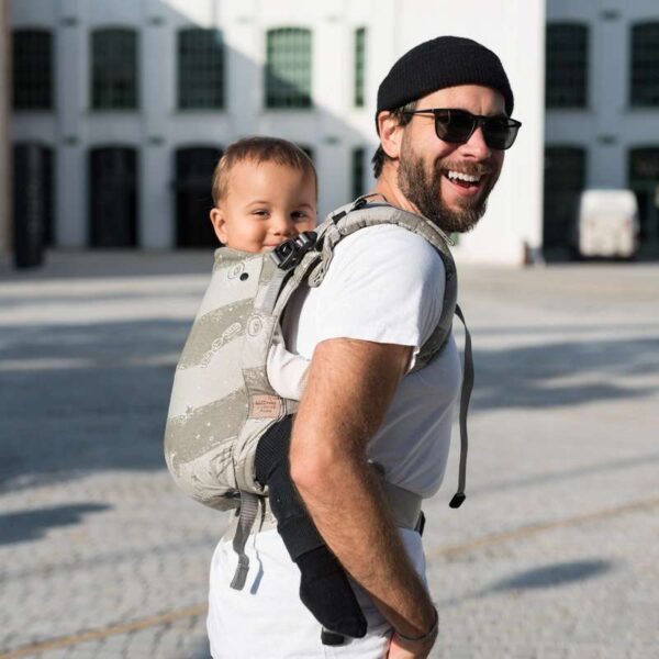 Sestrice Cosmos Khaki Carrier Plus, ergonomické nosítko pro děti